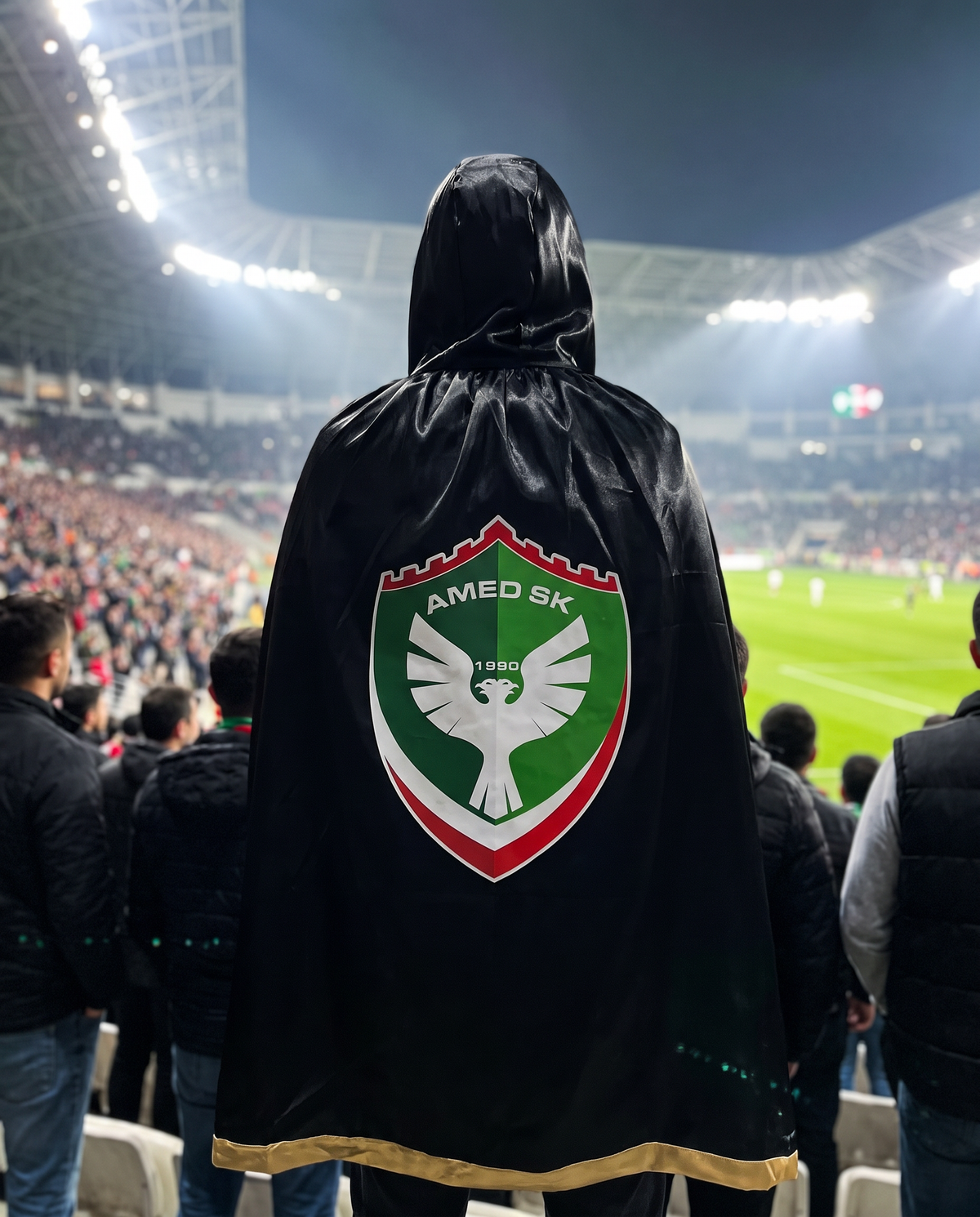 DREXON Amed Spor Pelerin – tribünde